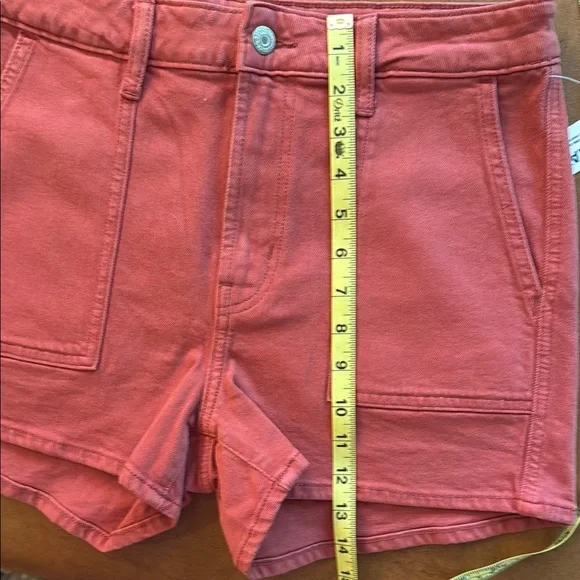 Old Navy High Rise Women's Red Shorts Size 8 NWT - Picture 5 of 5